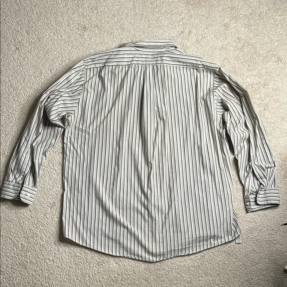 Van Heusen White and Gray Casual Button Down Shirt with Stripes - Picture 5 of 5